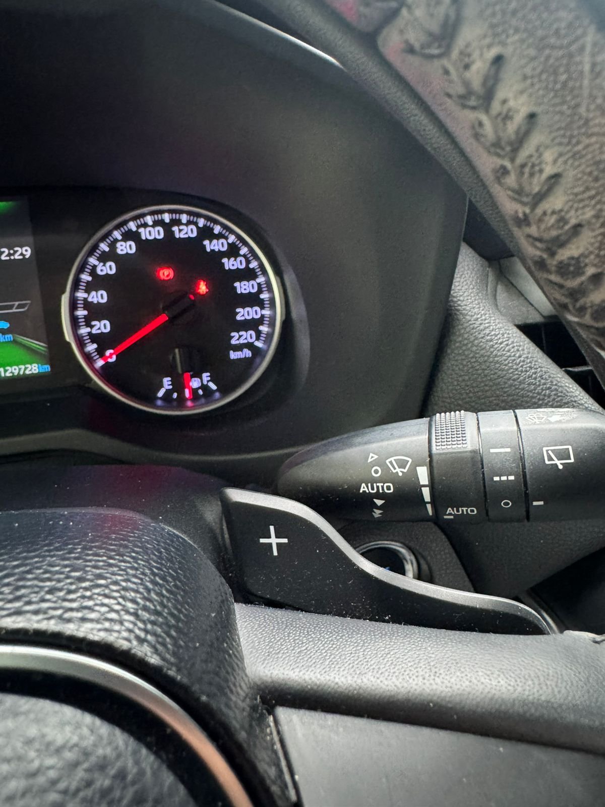 TOYOTA RAV4 2019 - Imagen 12