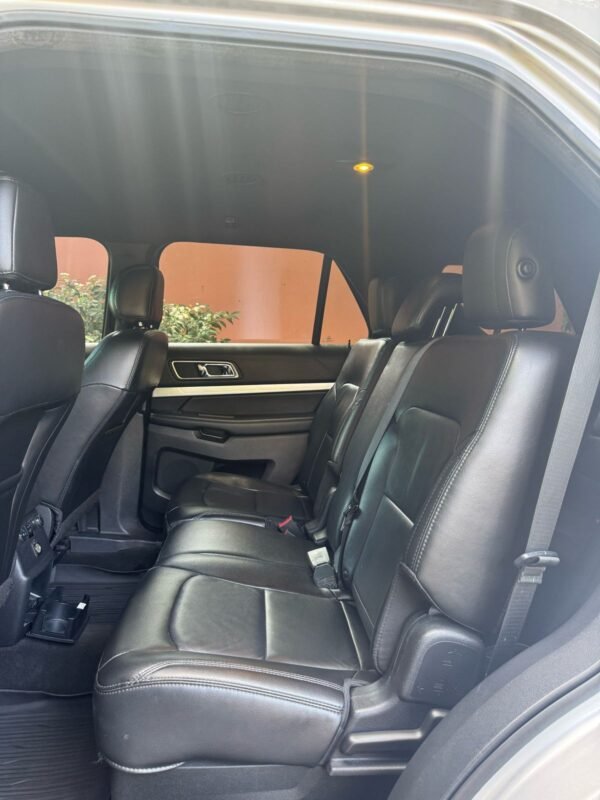 FORD EXPLORER XLT AWD 2017 - Imagen 17