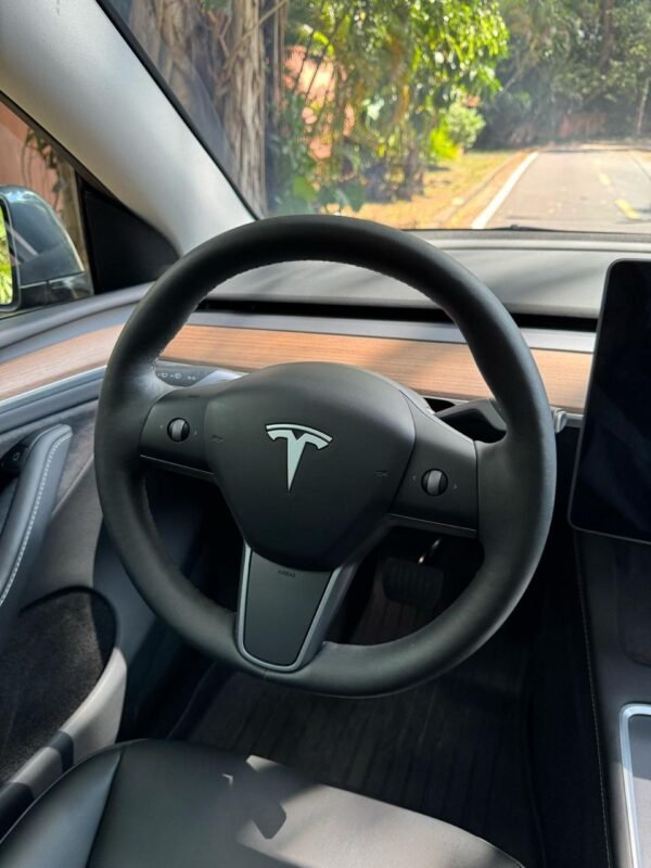 TESLA Y 2023 - Imagen 10