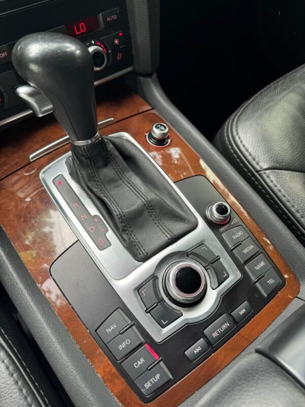 AUDI Q7 2010 - Imagen 11