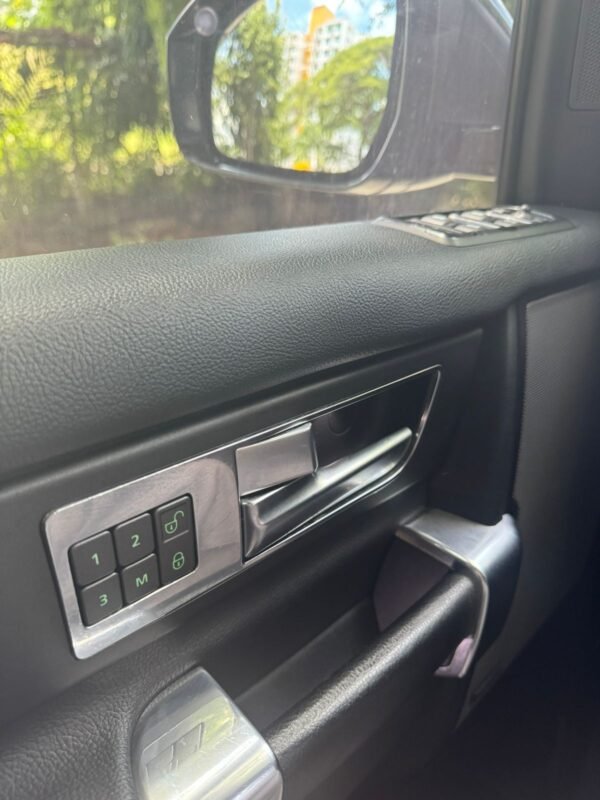 LAND ROVER DISCOVERY 2016 - Imagen 6