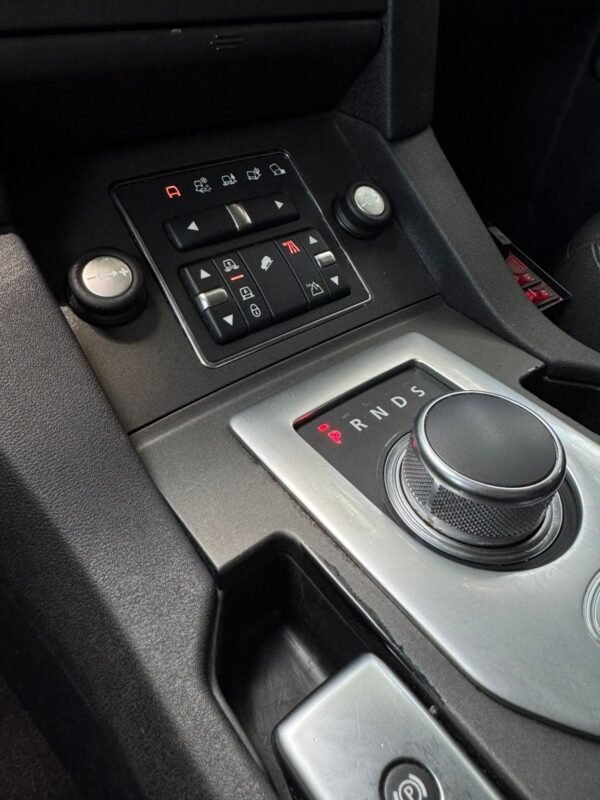 LAND ROVER DISCOVERY 2016 - Imagen 12