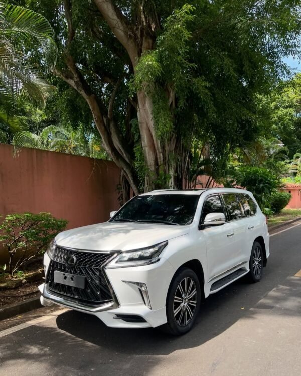 LEXUS LX570 SUPERSPORT 2018