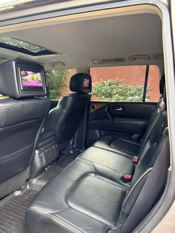 INFINITI QX80 2014 - Imagen 17