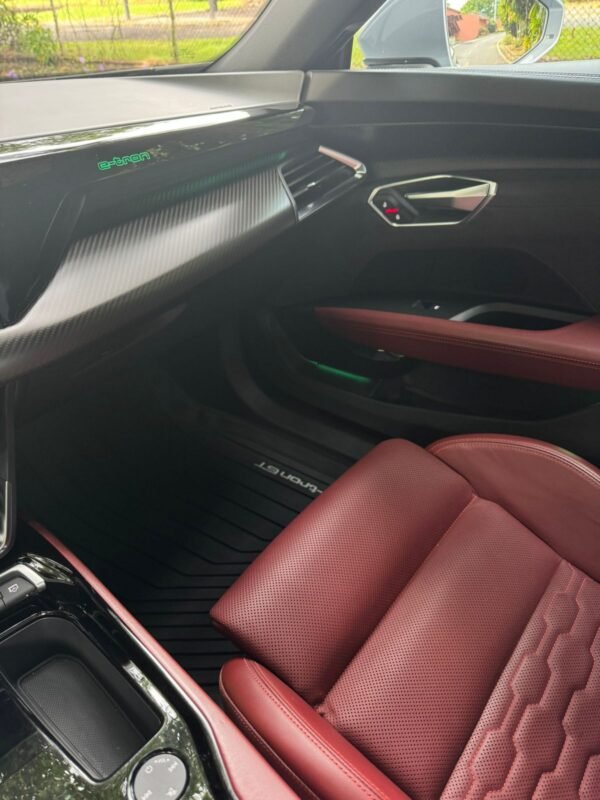 AUDI ETRON GT 2022 - Imagen 16