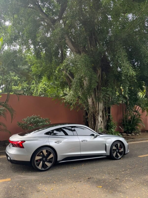 AUDI ETRON GT 2022 - Imagen 3