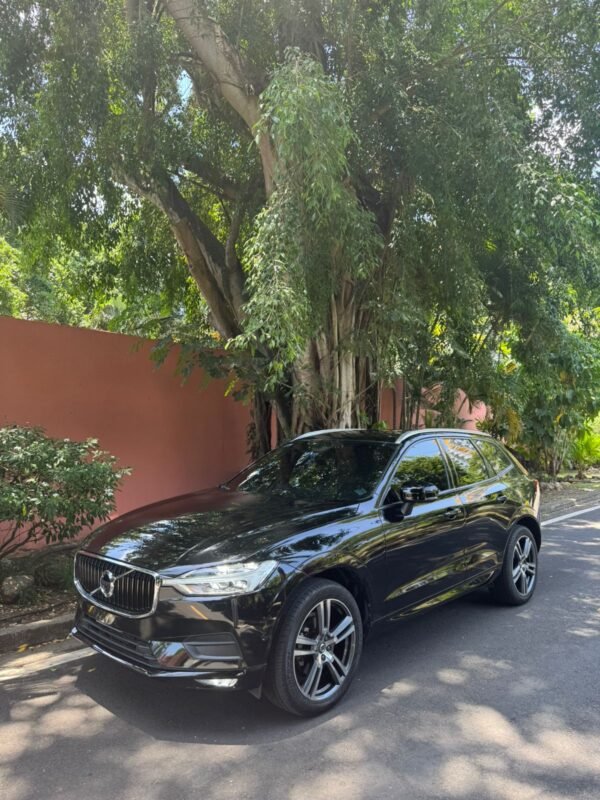 VOLVO XC60 2021