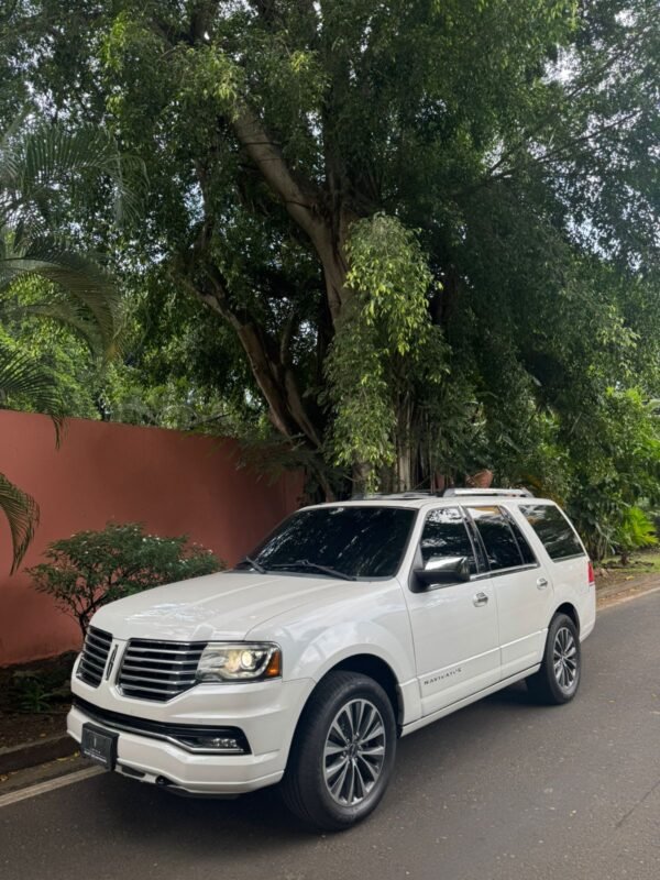 LINCOLN NAVIGATOR 2015