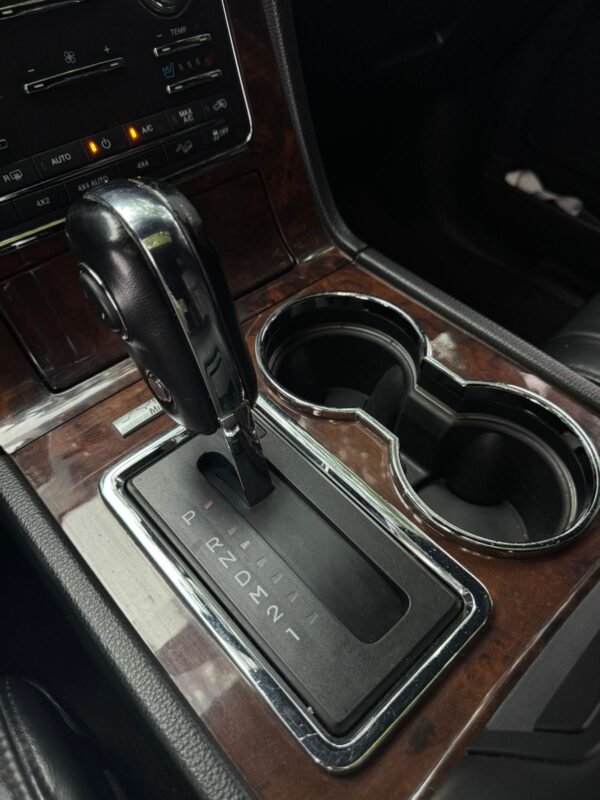LINCOLN NAVIGATOR 2015 - Imagen 13