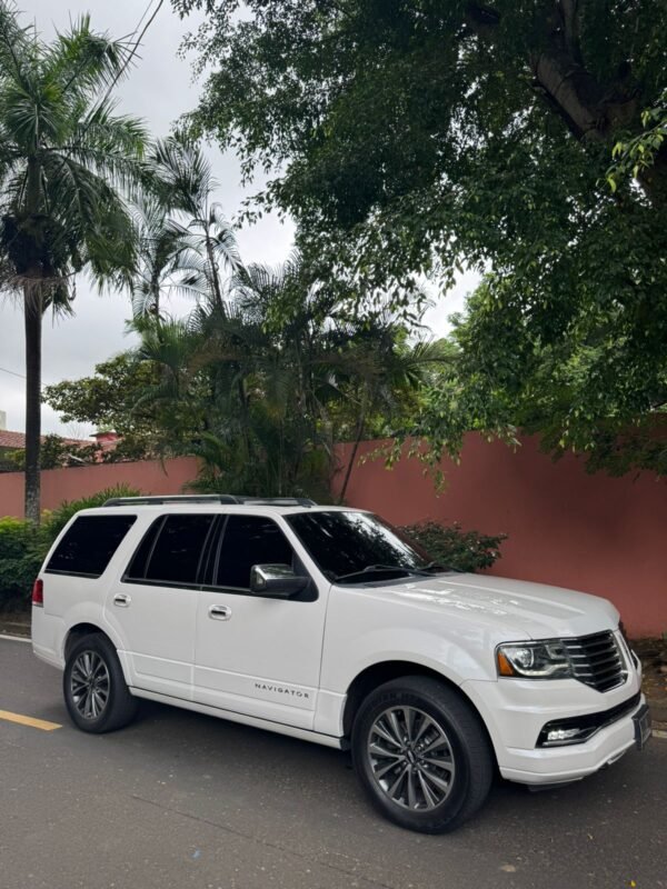 LINCOLN NAVIGATOR 2015 - Imagen 4