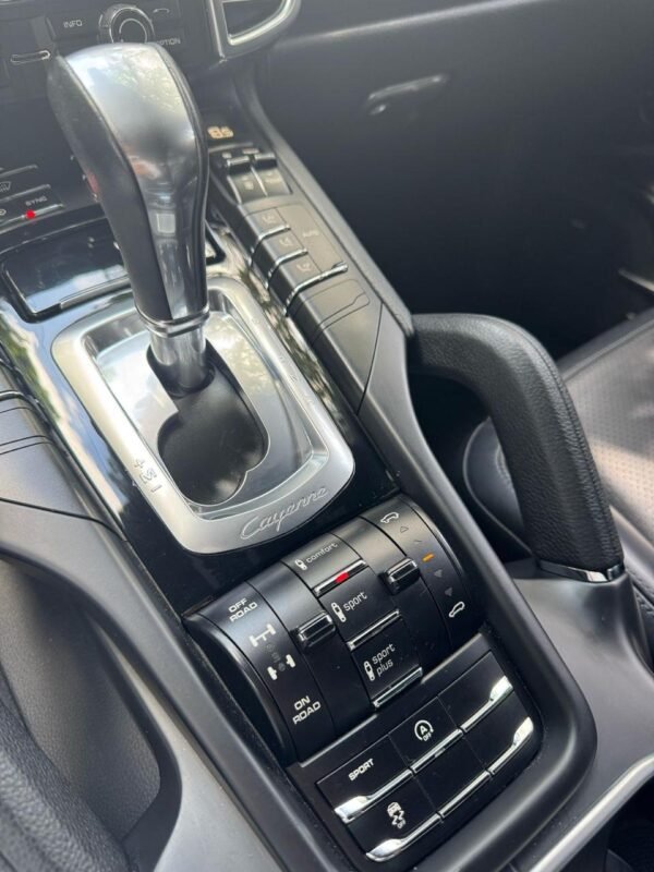 PORSCHE CAYENNE S 2015 - Imagen 10