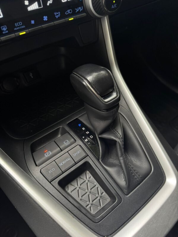 TOYOTA RAV4 2021 - Imagen 13