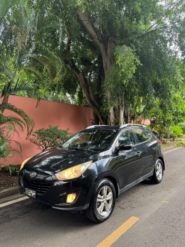 HYUNDAI TUCSON 2013