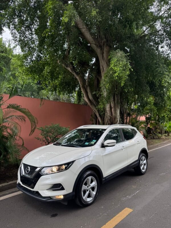 NISSAN QASHQAI 2019
