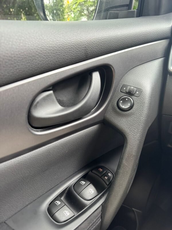 NISSAN QASHQAI 2019 - Imagen 7