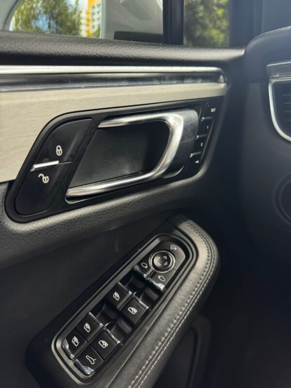 PORSCHE MACAN TURBO 2015 - Imagen 6
