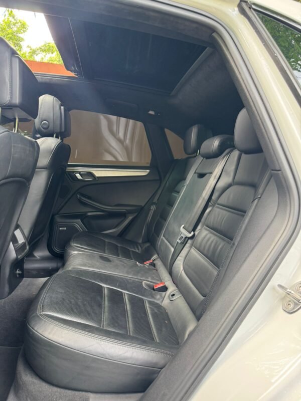 PORSCHE MACAN TURBO 2015 - Imagen 17
