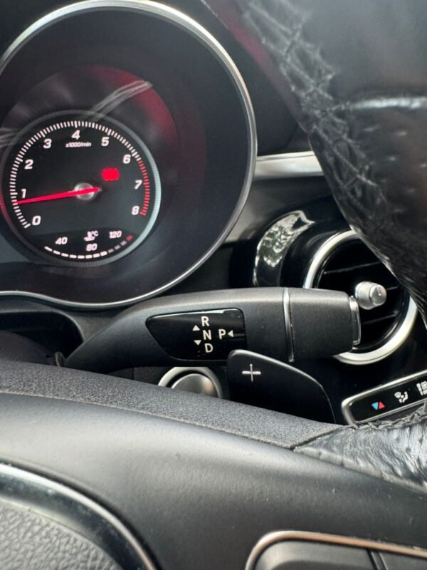 MERCEDES BENZ C 180 2015 - Imagen 10