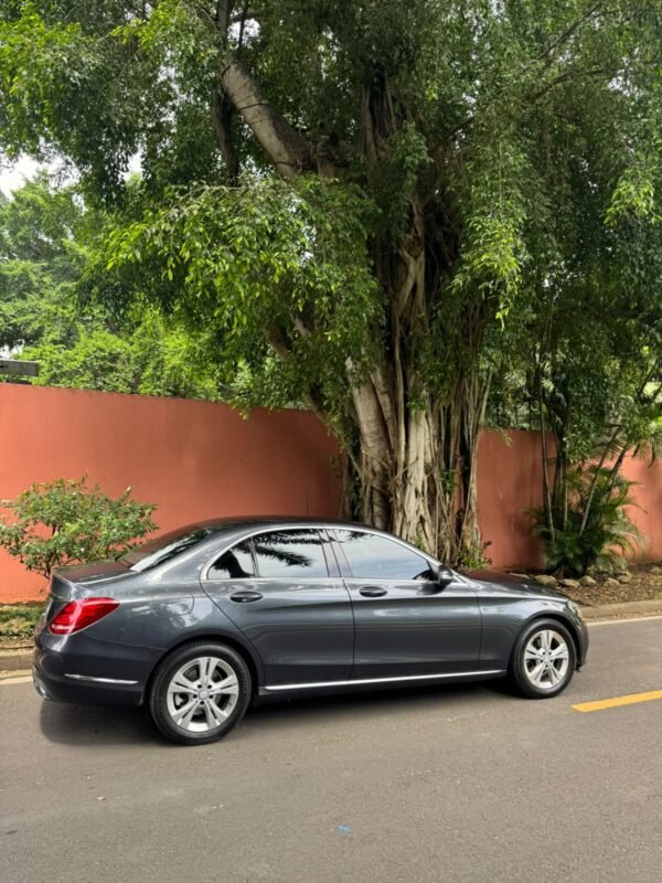 MERCEDES BENZ C 180 2015 - Imagen 3