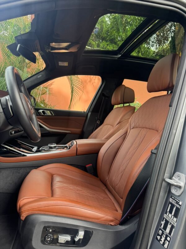 BMW X7 XDRIVE40i M SPORT 2024 - Imagen 7