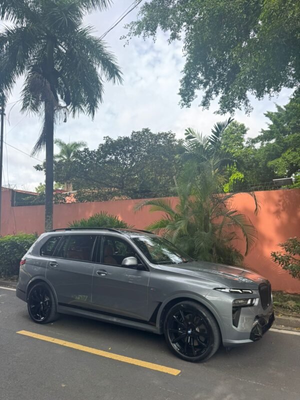 BMW X7 XDRIVE40i M SPORT 2024 - Imagen 3