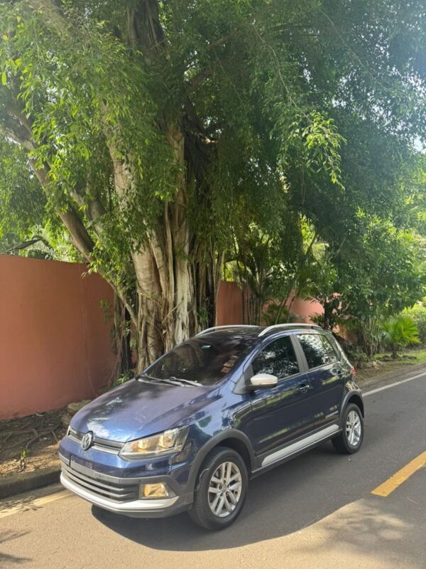 VOLKSWAGEN CROSSFOX 2016