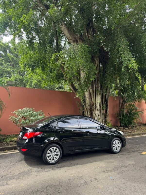 HYUNDAI ACCENT 2019 - Imagen 3