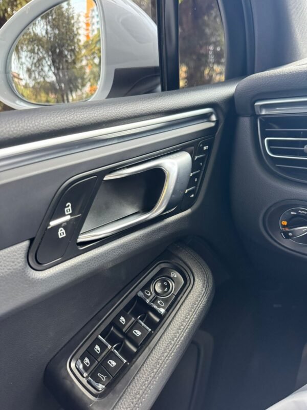 PORSCHE MACAN 2020 - Imagen 8