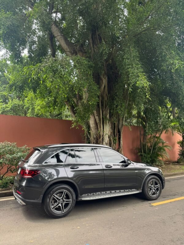 MERCEDES GLC 200 2020 - Imagen 4