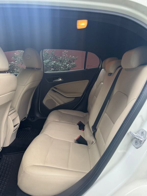 MERCEDES GLA 200 2018 - Imagen 15