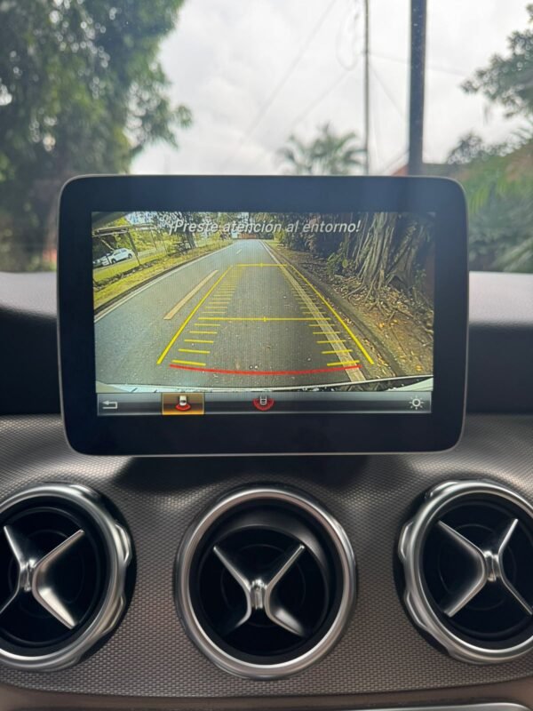 MERCEDES GLA 200 2018 - Imagen 13