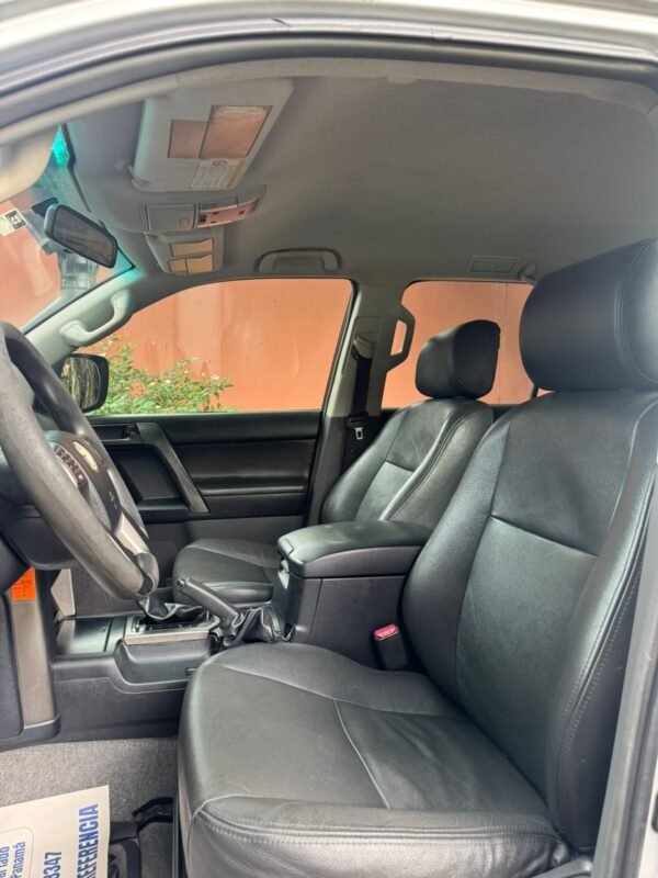 TOYOTA PRADO TXL  2011 - Imagen 7