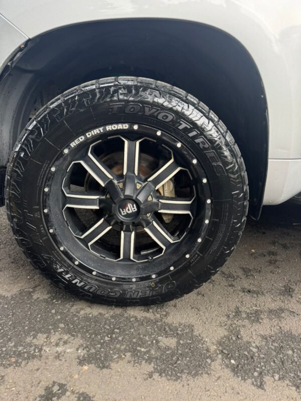 TOYOTA PRADO TXL  2011 - Imagen 6