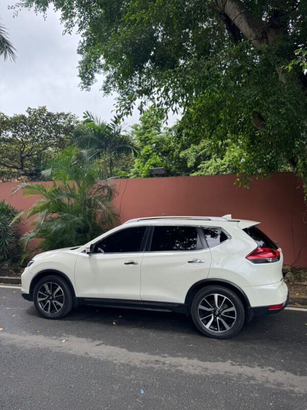 NISSAN XTRAIL 4WD 2021 - Imagen 4