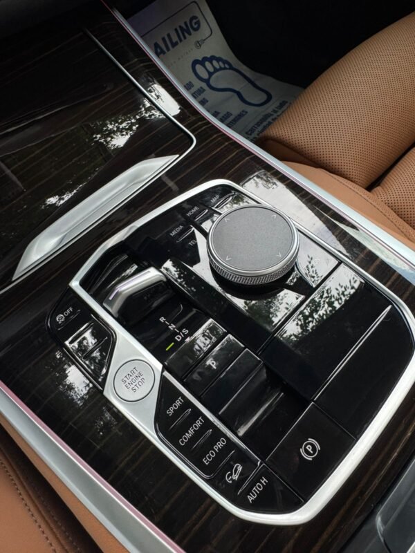 BMW X5  xDRIVE 2025 - Imagen 14