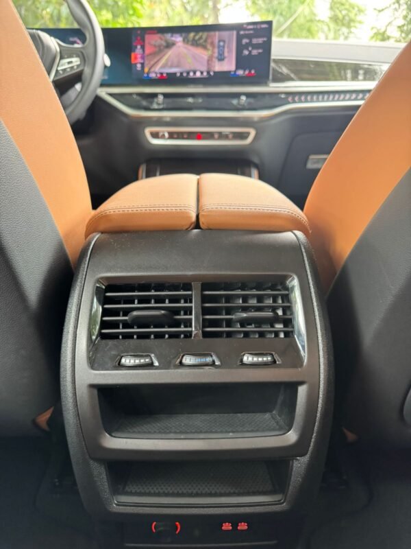 BMW X5  xDRIVE 2025 - Imagen 16