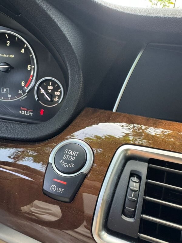 BMW 530 GT D 2013 - Imagen 11