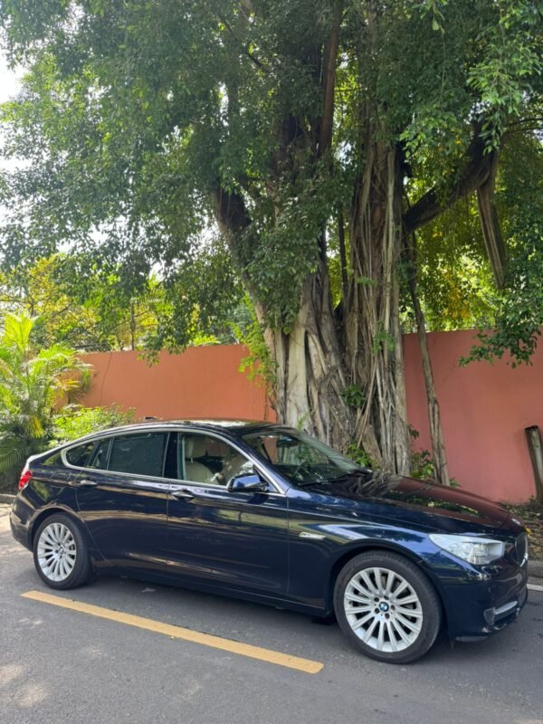 BMW 530 GT D 2013 - Imagen 3