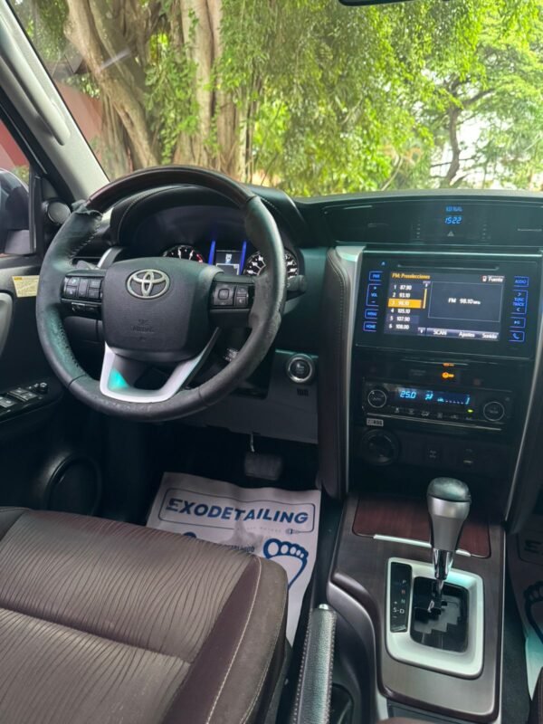 TOYOTA FORTUNER SRV 2016 - Imagen 9