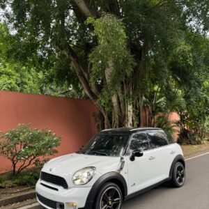 MINI COOPER COUNTRYMAN 2011