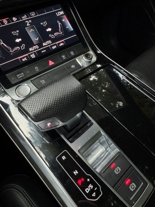 AUDI Q8 SLINE 2019 - Imagen 16