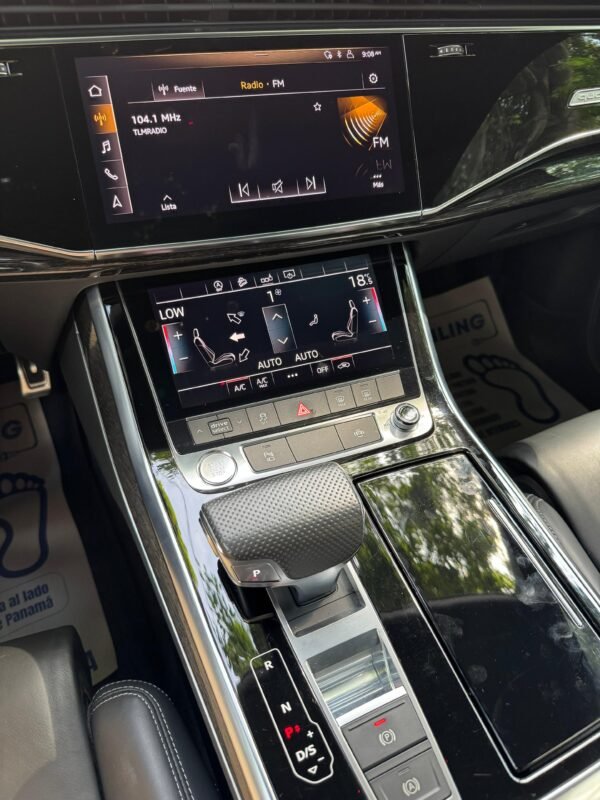AUDI Q8 S-LINE 2019 - Imagen 4