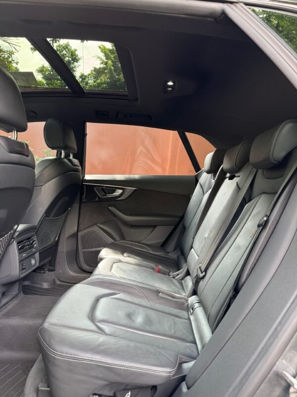 AUDI Q8 S-LINE 2019 - Imagen 6