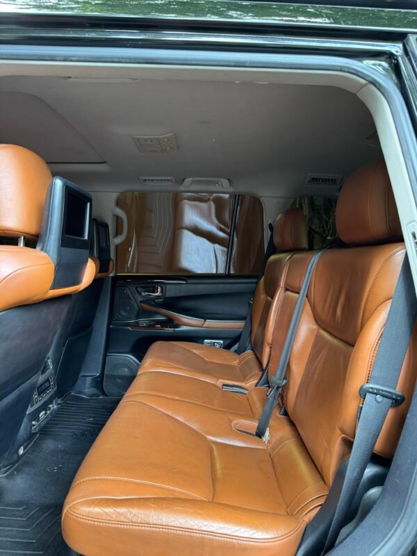 LEXUS LX570 2014 - Imagen 6
