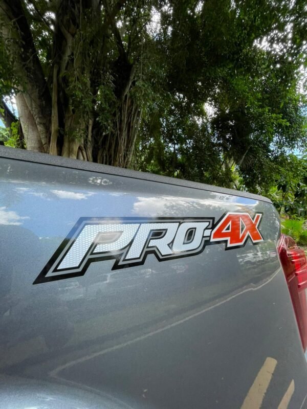 NISSAN FRONTIER PRO4X 2025 - Imagen 9