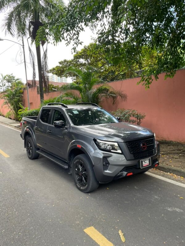NISSAN FRONTIER PRO4X 2025 - Imagen 8
