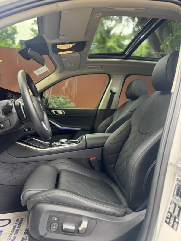 BMW X5 X-DRIVE40I 2025 - Imagen 5
