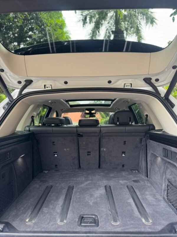 BMW X5 X-DRIVE40I 2025 - Imagen 9