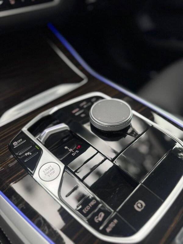 BMW X5 X-DRIVE40I 2025 - Imagen 11