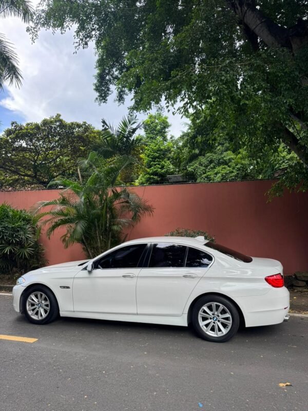 BMW 523I 2011 - Imagen 5